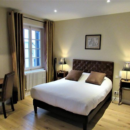 Auberge Du Grand Dauphin Dhuizon Zewnętrze zdjęcie