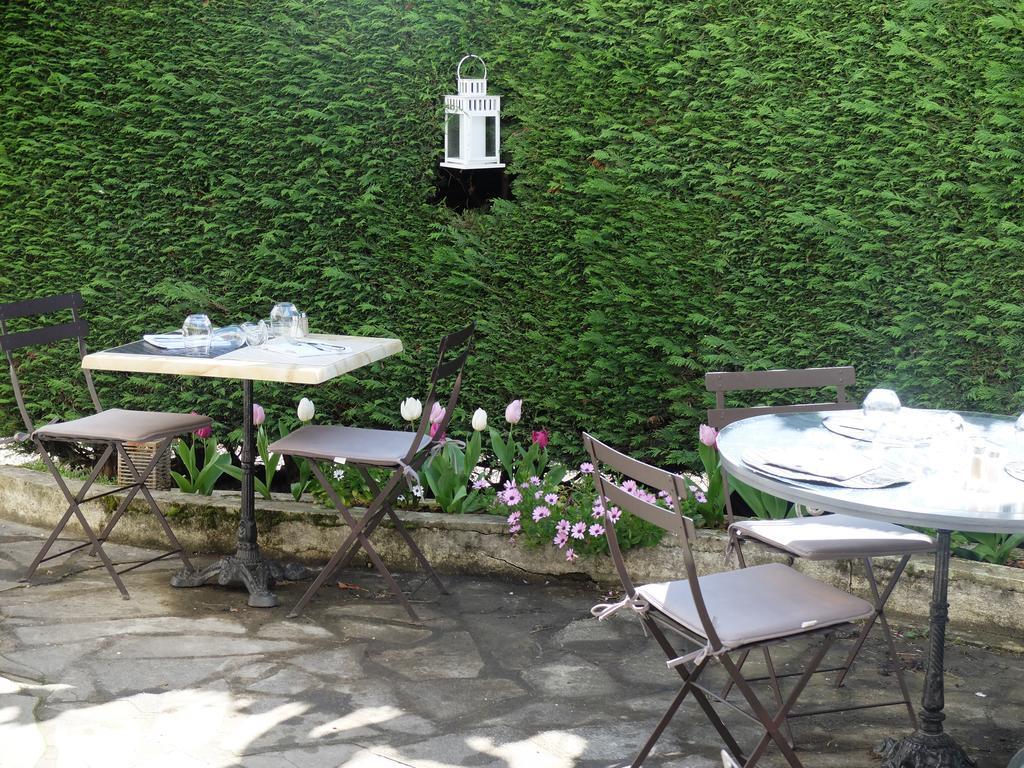 Auberge Du Grand Dauphin Dhuizon Zewnętrze zdjęcie