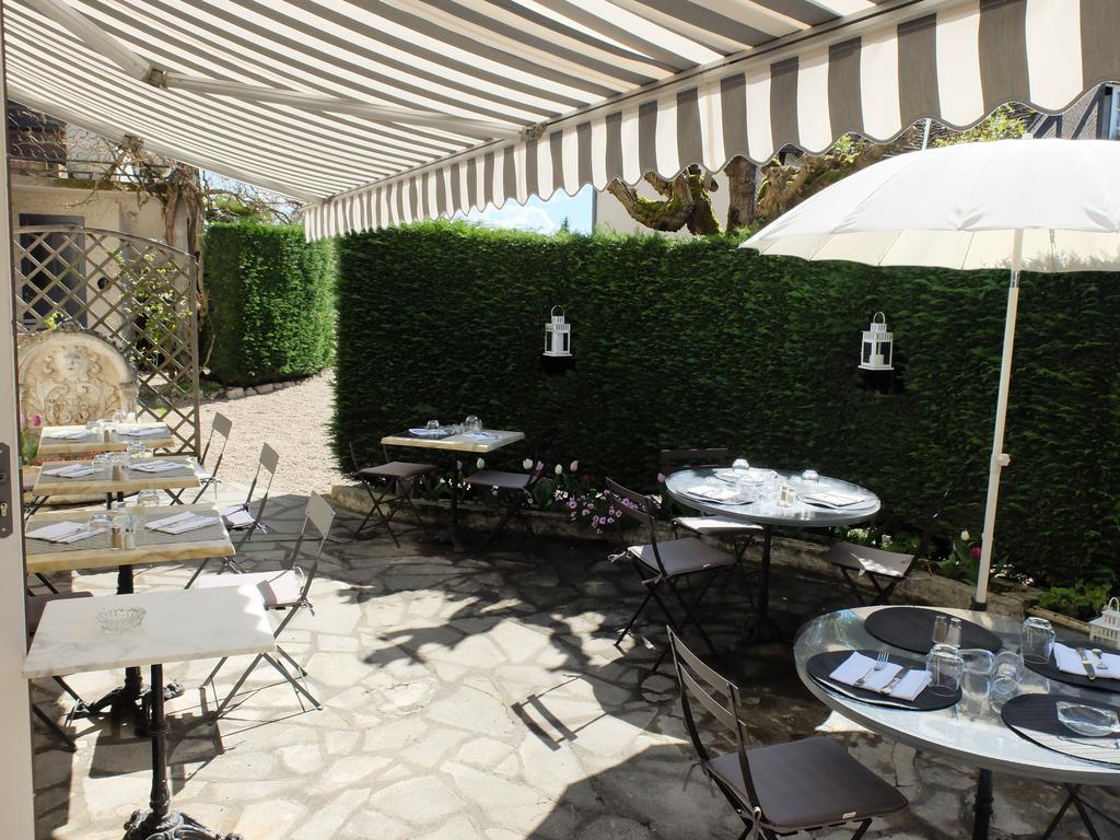 Auberge Du Grand Dauphin Dhuizon Zewnętrze zdjęcie